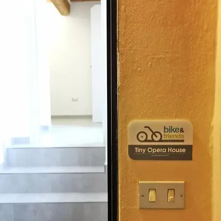 Tiny Opera House Apartment *